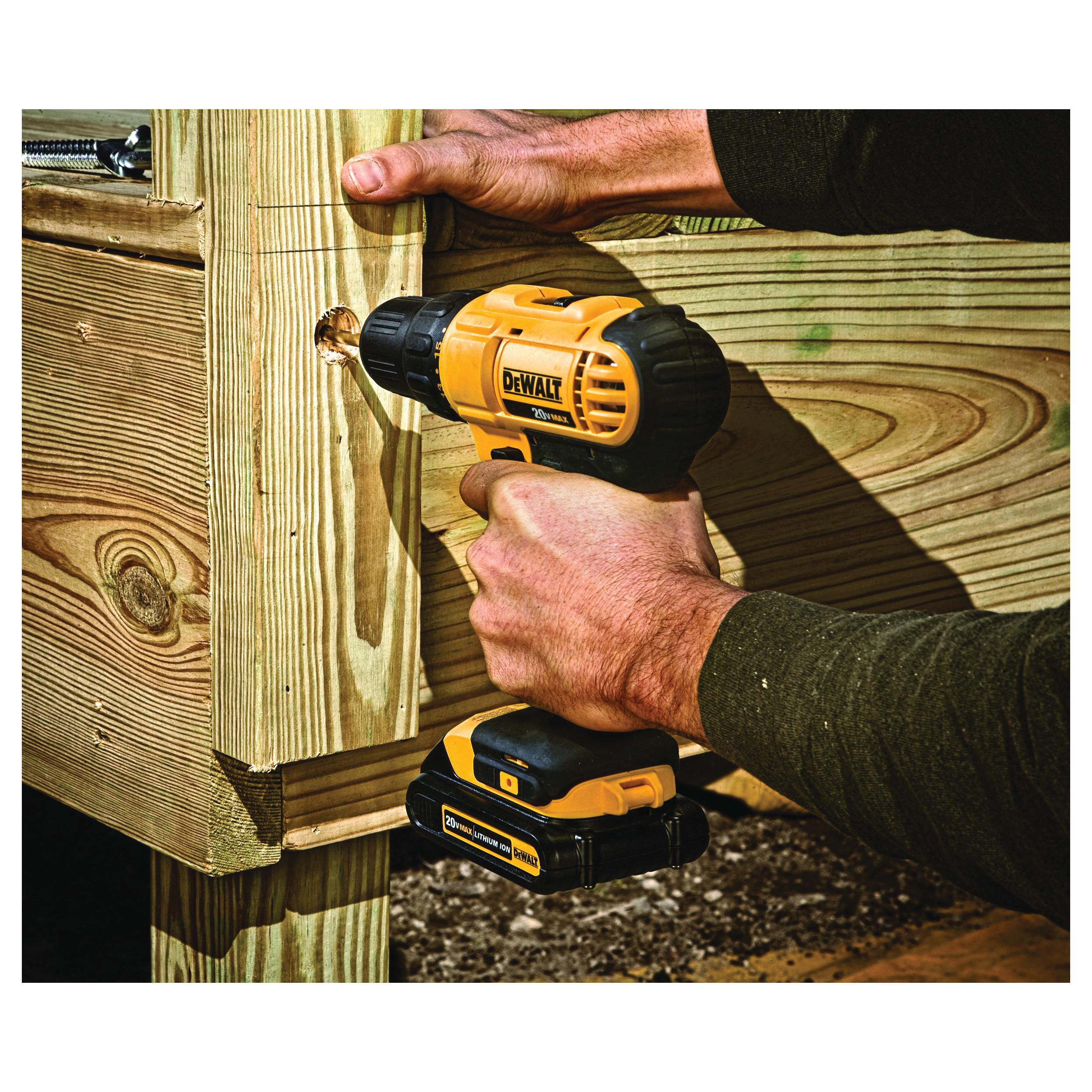 DeWALT® 20V MAX* MATRIX™ DCD771C2 Compact Drill/Driver Kit, 1/2 in Chuck, 20 V DC, 0 to 450/0 to 1500 rpm No-Load, 8-3/4 in OAL, Li-Ion Battery