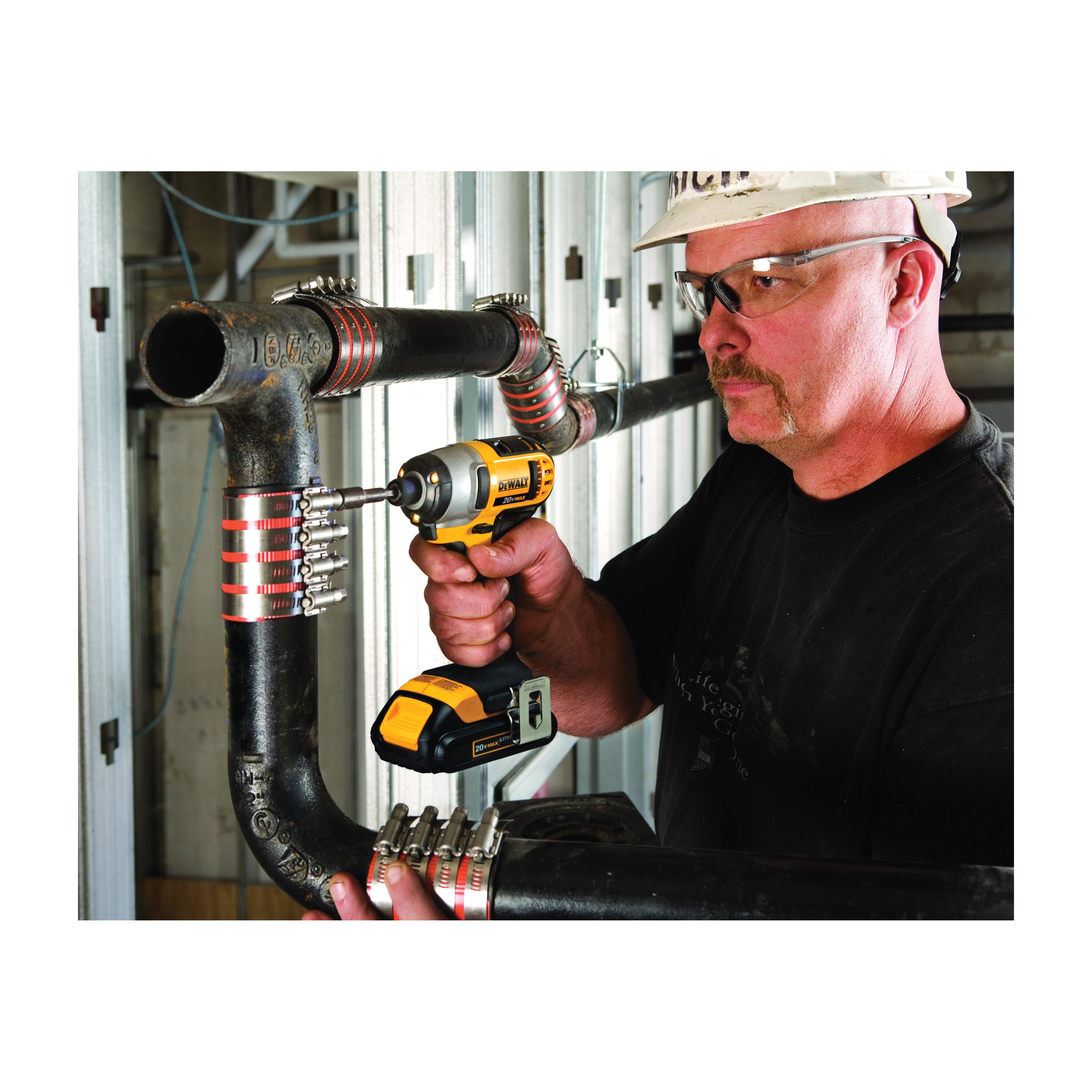 DeWALT® 20V MAX* DCF885C2 Cordless Impact Driver Kit, 1/4 in Hex Drive, 0 to 3200 bpm, 1400 in-lb Torque, 20 V AC, 5.55 in OAL