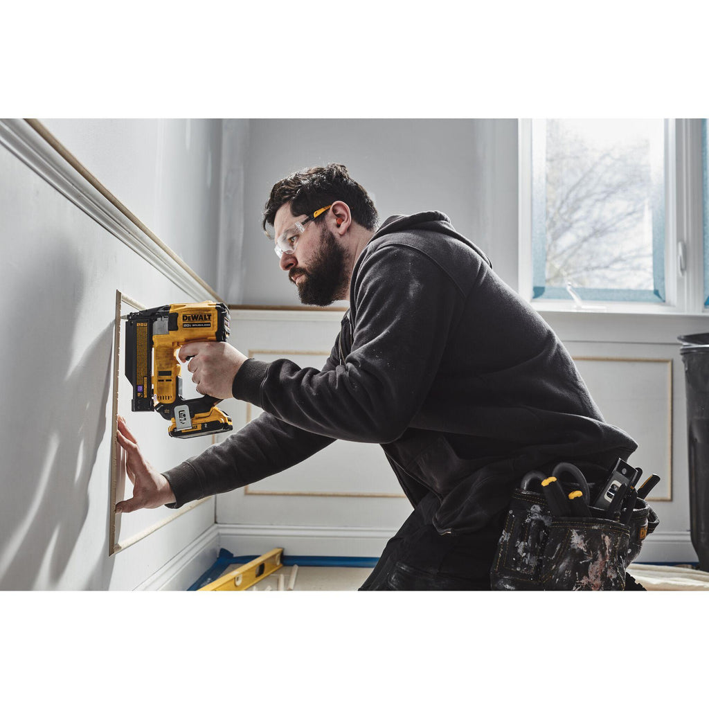 DeWALT® DCN623B Pin Nailer, 5/8 to 1-1/2 in Fastener, For Fastener Type: 23 ga Pin Nails, 2000 Nails Magazine, Power Source: Battery Powered