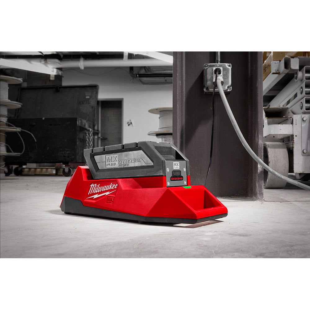 Milwaukee® MX FUEL™ MXFC 1-Port Battery Charger, For Use With MX FUEL™ MXFCP203 and MXFXC406 Battery, Li-Ion Battery, 1.5 hr Charging